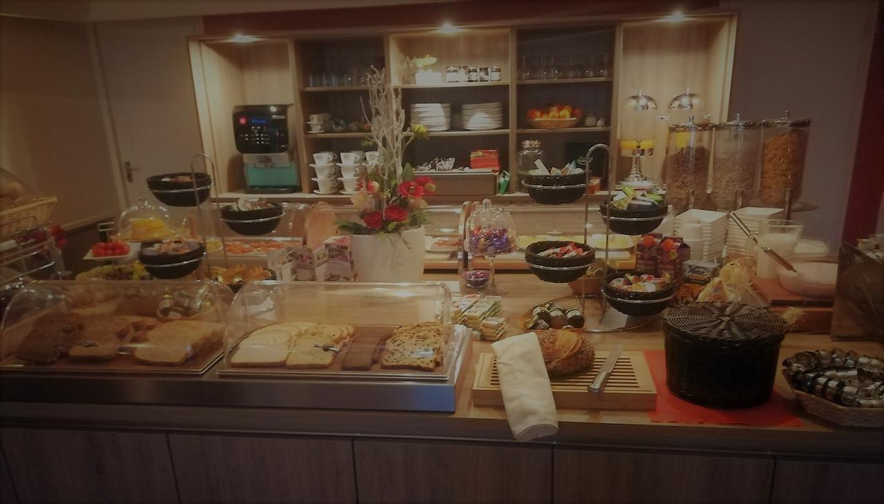 Hotel Van Dijk كامْبِن المظهر الخارجي الصورة